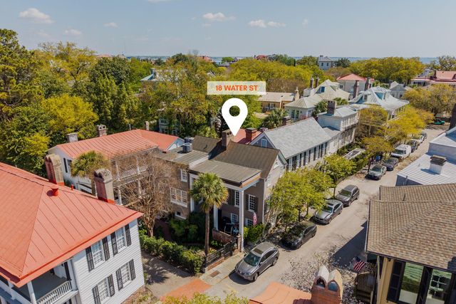 18 Water Street, Charleston, SC 29401