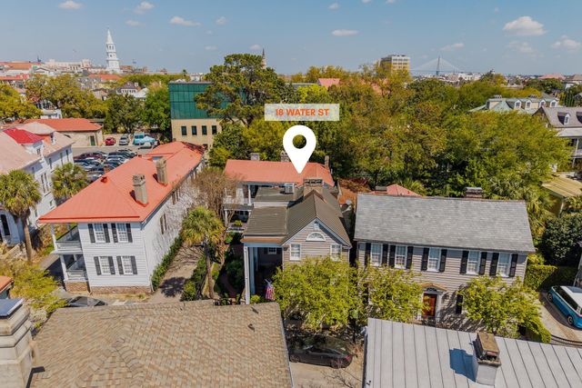 18 Water Street, Charleston, SC 29401