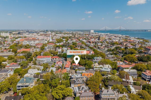 18 Water Street, Charleston, SC 29401