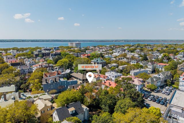 18 Water Street, Charleston, SC 29401