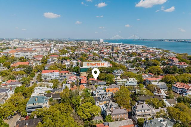 18 Water Street, Charleston, SC 29401
