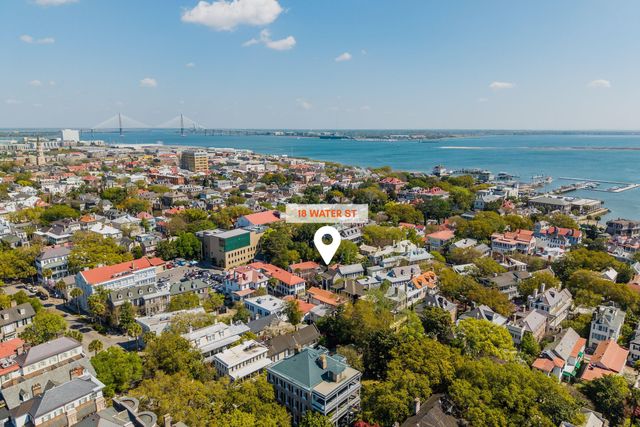 18 Water Street, Charleston, SC 29401