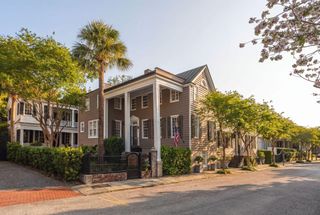18 Water Street, Charleston, SC 29401