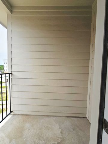 206 S Village Way 203, Lewisville, TX 75057