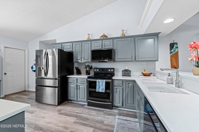 3019 MAJESTIC OAKS Lane, Green Cove Springs, FL 32043