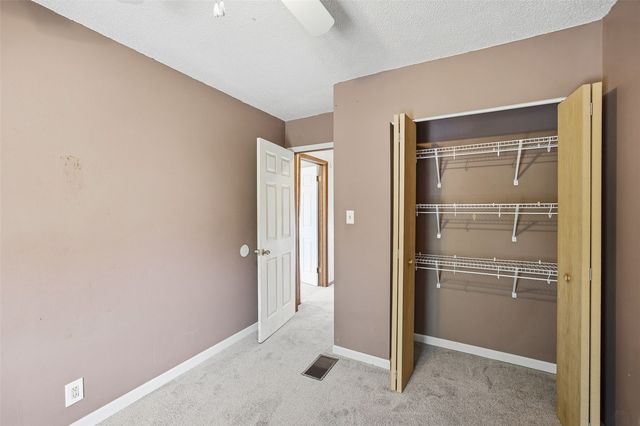 900 E Avenue NW, Cedar Rapids, IA 52405