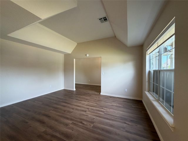 9203 S 73rd East Avenue, Tulsa, OK 74133