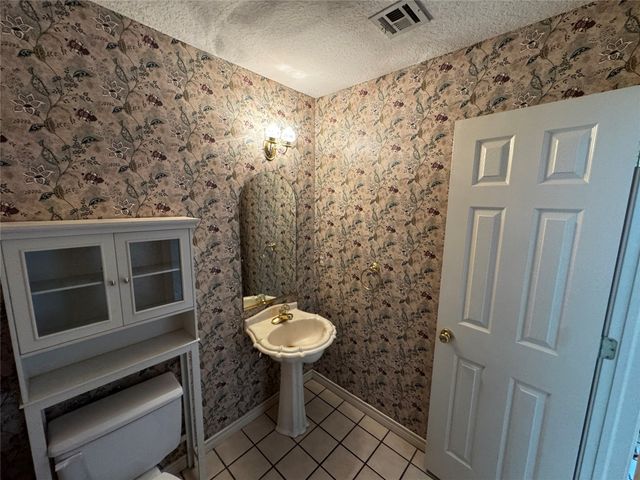 9203 S 73rd East Avenue, Tulsa, OK 74133