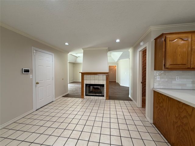 9203 S 73rd East Avenue, Tulsa, OK 74133
