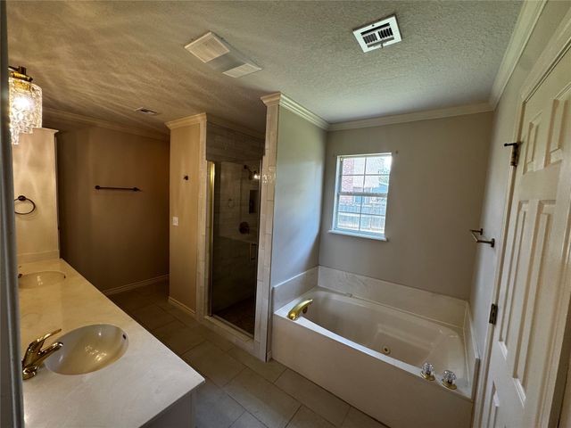 9203 S 73rd East Avenue, Tulsa, OK 74133