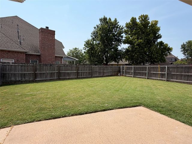 9203 S 73rd East Avenue, Tulsa, OK 74133