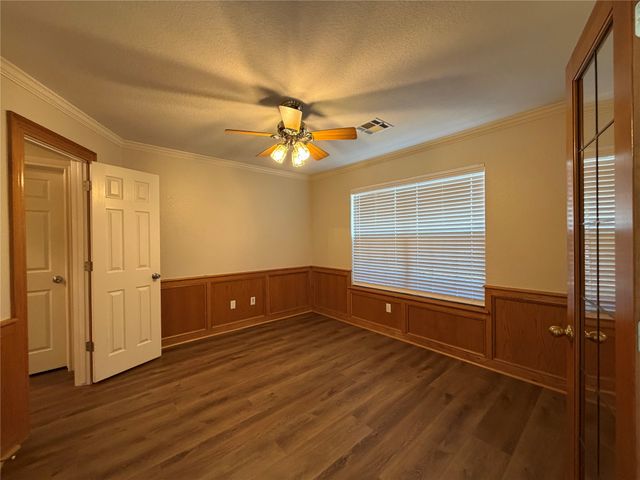 9203 S 73rd East Avenue, Tulsa, OK 74133