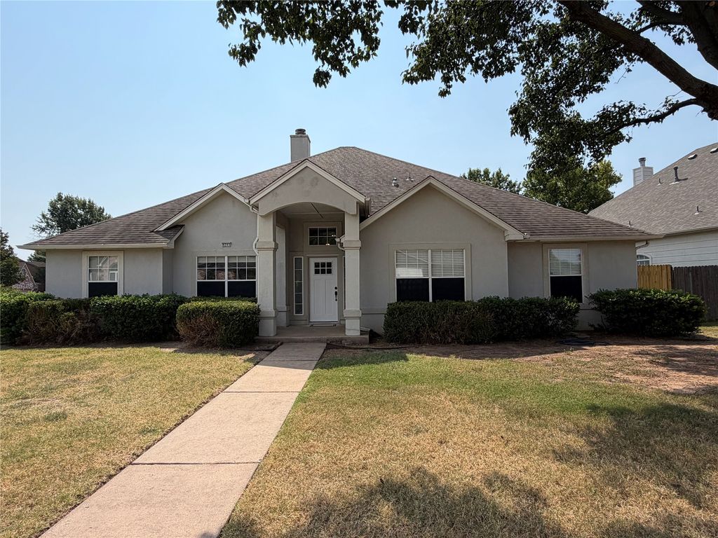9203 S 73rd East Avenue, Tulsa, OK 74133