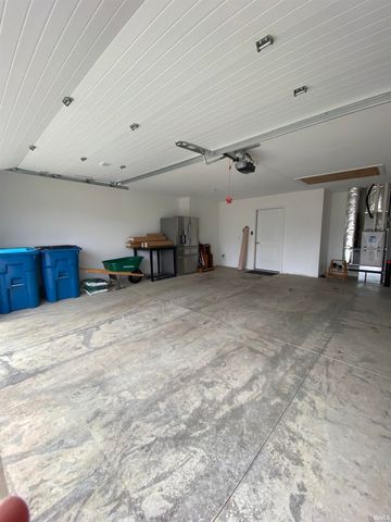 13635 Copper Strike Pass, Fort Wayne, IN 46845