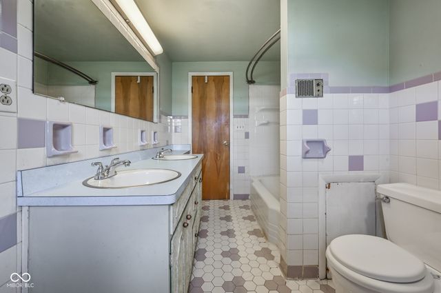 3087 S 380 E, Chesterfield, IN 46017