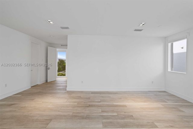 10296 NW 74th Terrace, Doral, FL 33178