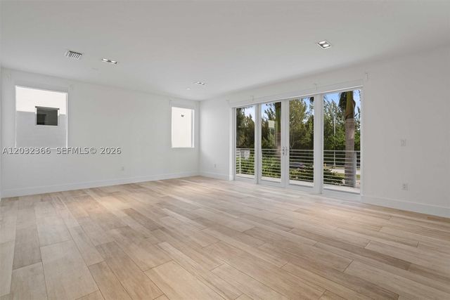 10296 NW 74th Terrace, Doral, FL 33178