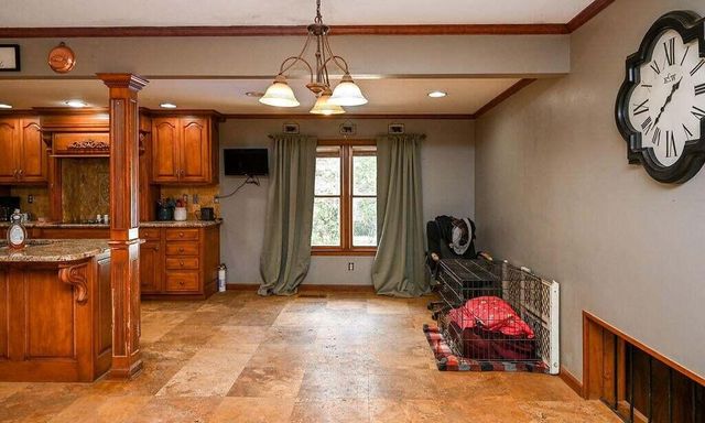 121 Co Rd 892, Etowah, TN 37331