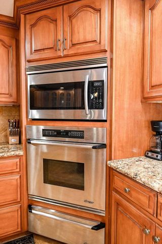 121 Co Rd 892, Etowah, TN 37331