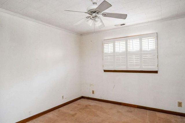 121 Co Rd 892, Etowah, TN 37331