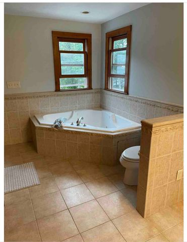 11 Cardinal Rd, Sandwich, MA 02563