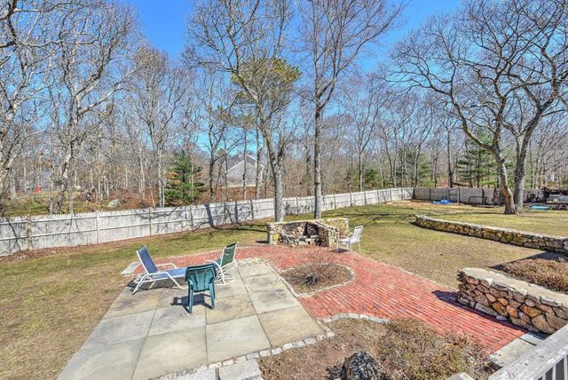 11 Cardinal Rd, Sandwich, MA 02563