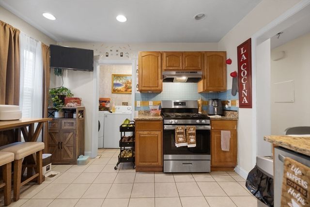 29 Havelock Street, Boston, MA 02124