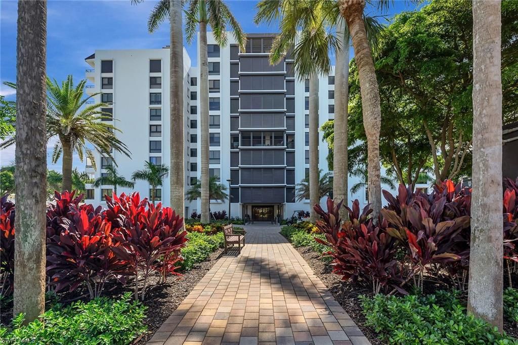 2400 Gulf Shore BLVD N 502, NAPLES, FL 34103 — photo 3