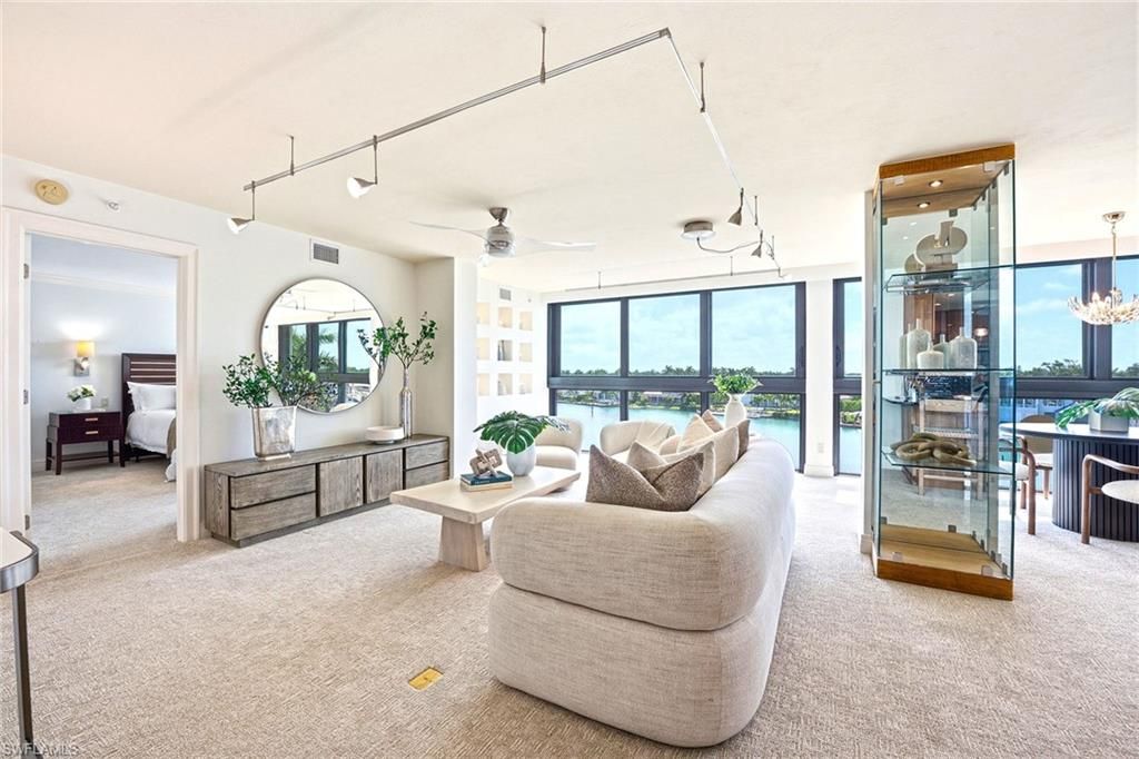 2400 Gulf Shore BLVD N 502, NAPLES, FL 34103 — photo 5