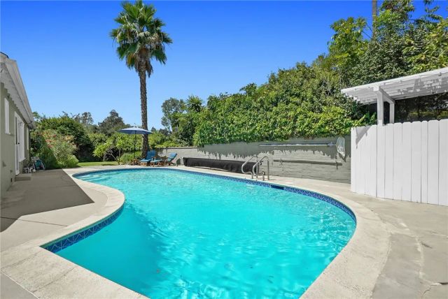 601 E Hermosa, San Gabriel, CA 91775