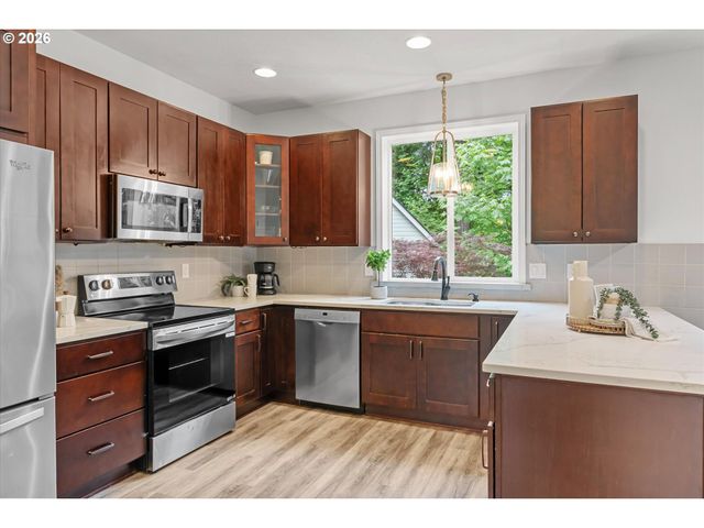 1944 Sw 20TH Ct, Gresham, OR 97080