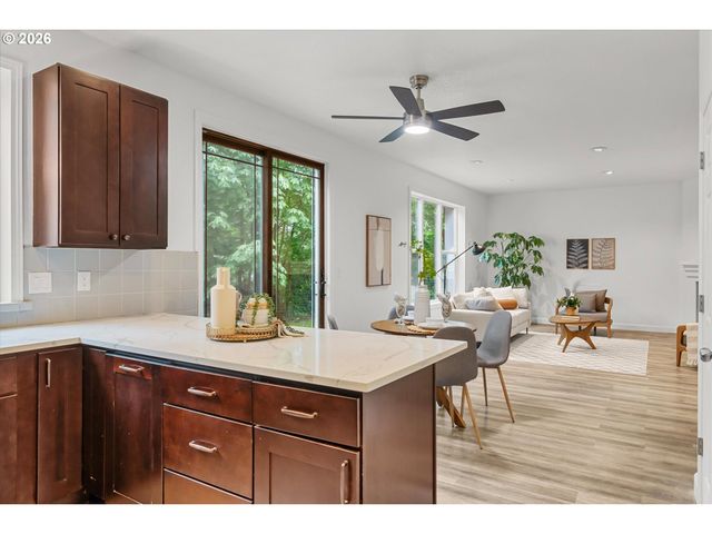 1944 Sw 20TH Ct, Gresham, OR 97080