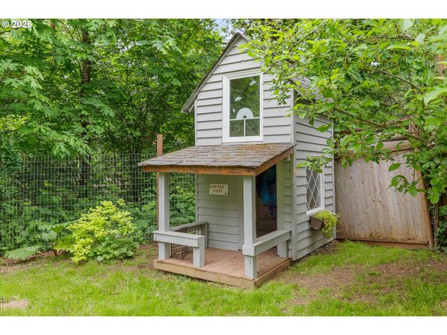 1944 Sw 20TH Ct, Gresham, OR 97080