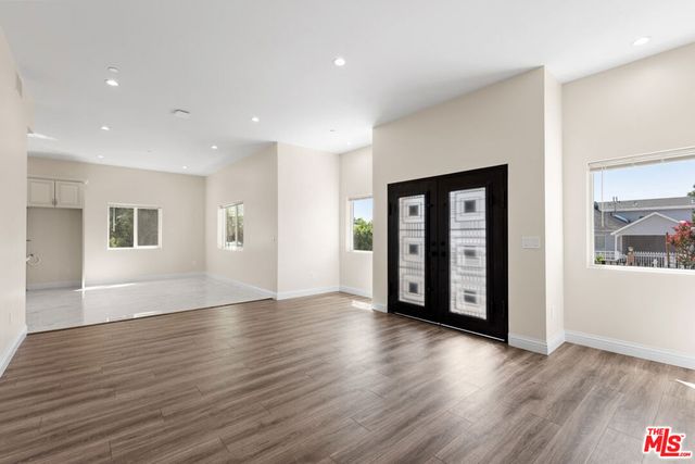 11625 Haynes Street, North Hollywood, CA 91606