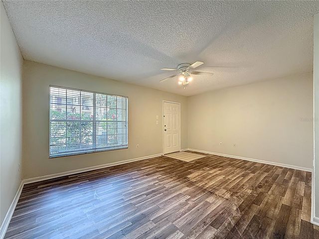 2690 CORAL LANDINGS BOULEVARD 516, Palm Harbor, FL 34684