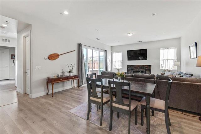 604 Matterhorn Court, Marina, CA 93933