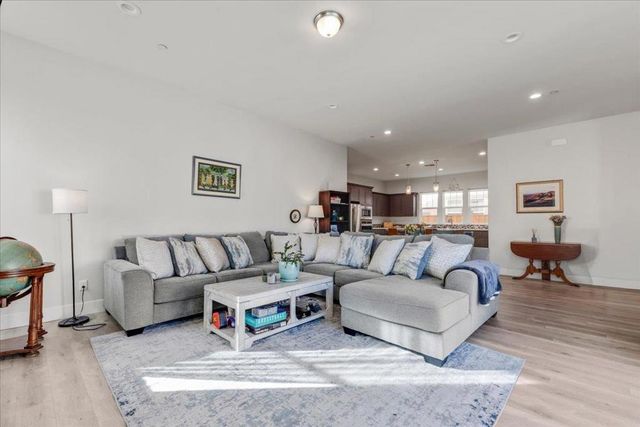 604 Matterhorn Court, Marina, CA 93933