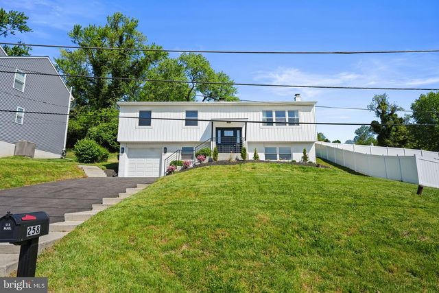 258 TENNESSEE AVE, Conshohocken, PA 19428