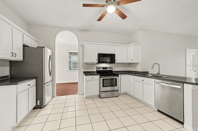 10602 BENEVA DRIVE, Tampa, FL 33647