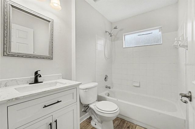 10602 BENEVA DRIVE, Tampa, FL 33647