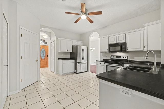 10602 BENEVA DRIVE, Tampa, FL 33647