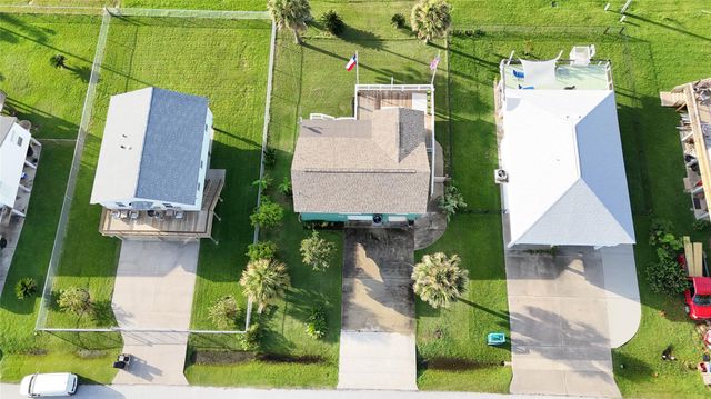 16717 Captain Hook, Jamaica Beach, TX 77554