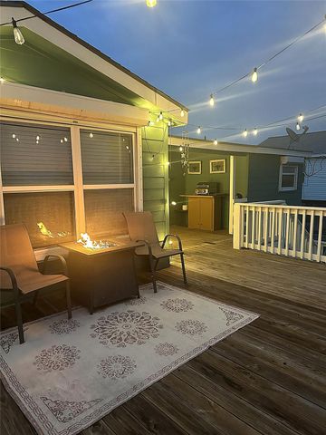 16717 Captain Hook, Jamaica Beach, TX 77554
