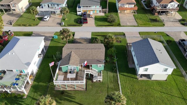 16717 Captain Hook, Jamaica Beach, TX 77554