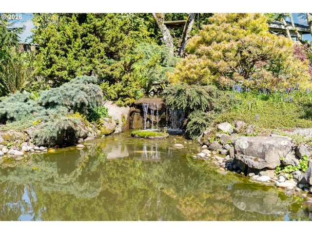 1941 Sw CANBY St, Portland, OR 97219