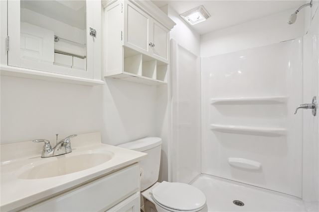 2407 SW Teresa Drive, Cedar Rapids, IA 52404