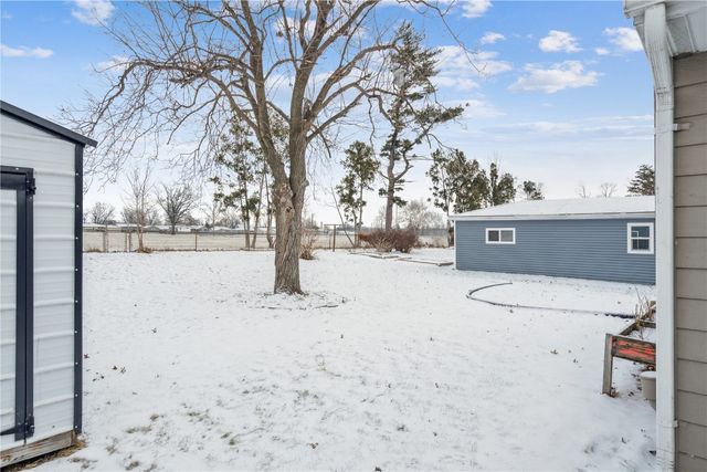 2407 SW Teresa Drive, Cedar Rapids, IA 52404