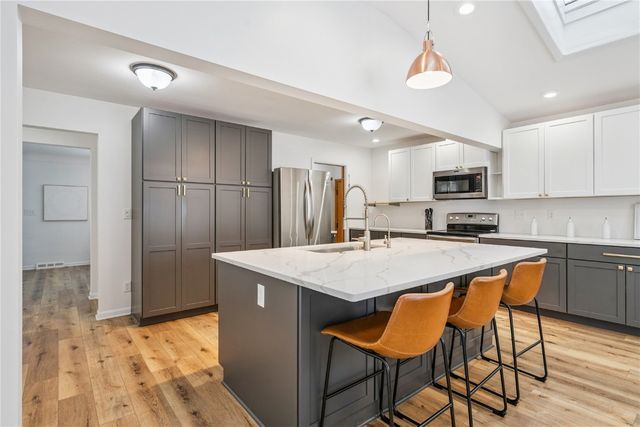 2407 SW Teresa Drive, Cedar Rapids, IA 52404