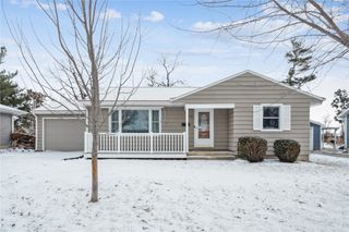 2407 SW Teresa Drive, Cedar Rapids, IA 52404