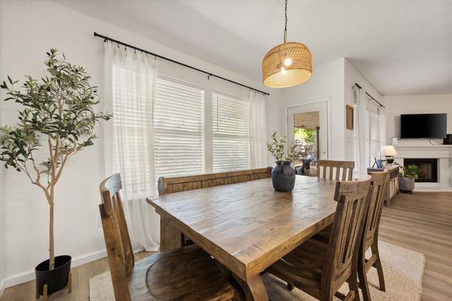 1221 Highcrest Drive, Burleson, TX 76028